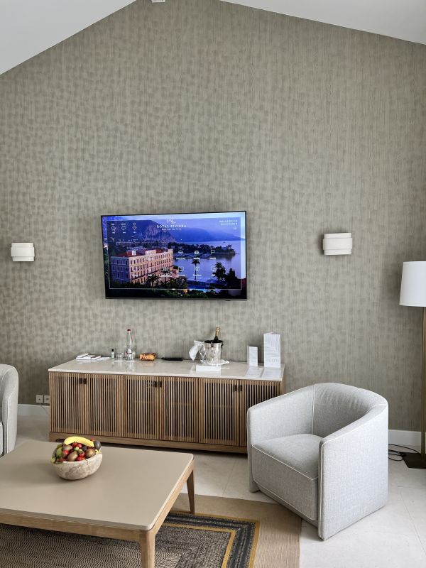 GHX sur la TV d'un des chambres de l'Hôtel 5*, le Royal Riviera à Saint Jean Cap Ferrat